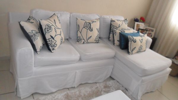 capas de sofa brancas